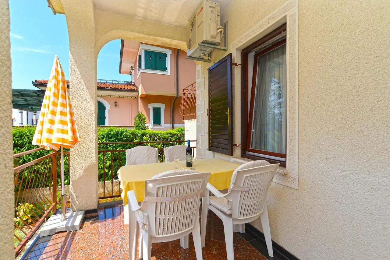 Apartments Porec 336