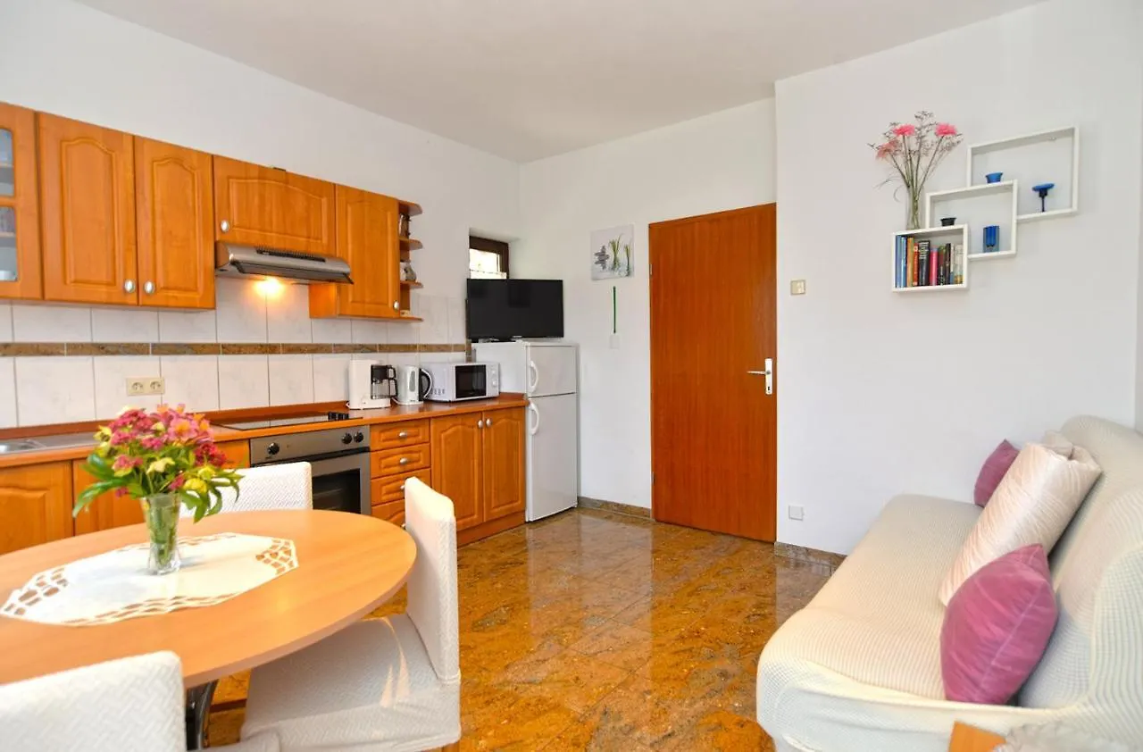 Apartments Porec 336